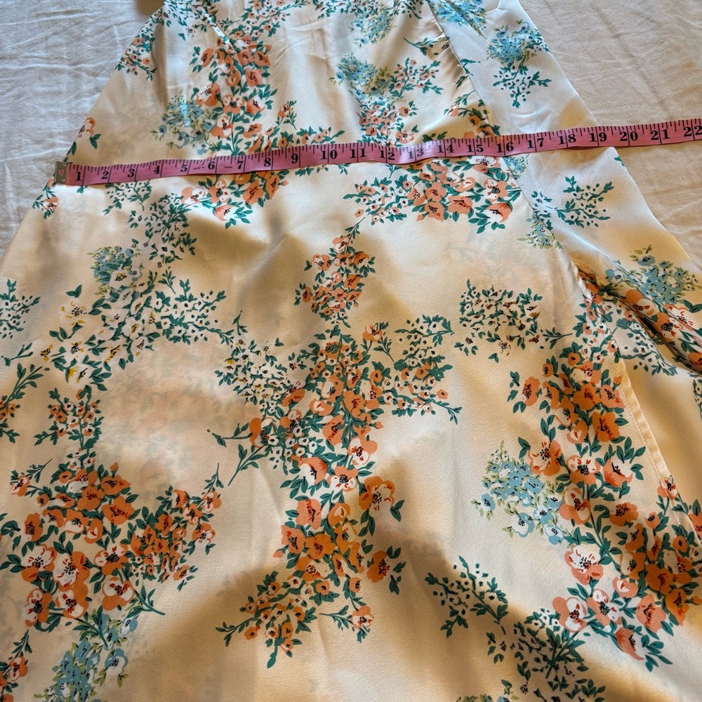 Petal & Pup Satin Floral Tie-Front Midi Dress With Leg Slit Size 4 Lightweight - Picture 13 of 15